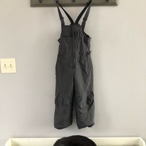Gray snow pants size 5